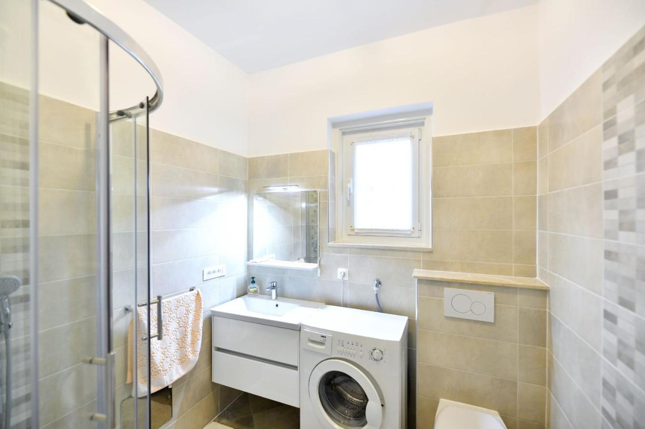 Apartment Maria Пореч Екстериор снимка